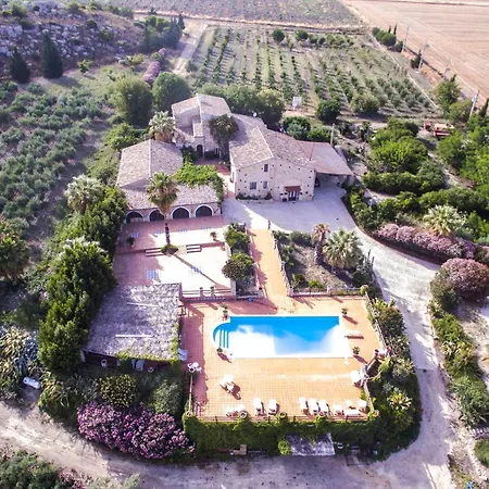 Alloggio per agriturismo Baglio Làuria