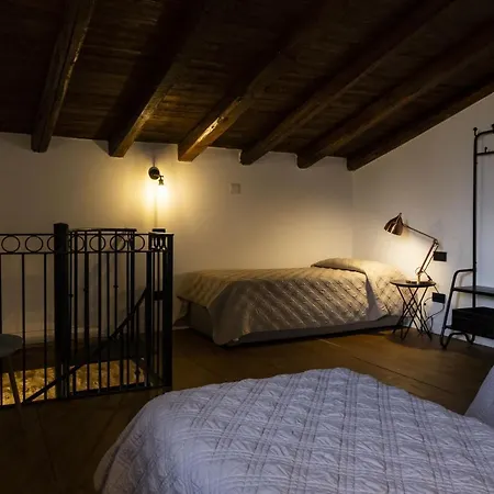 Baglio Làuria Alloggio per agriturismo Campobello di Licata
