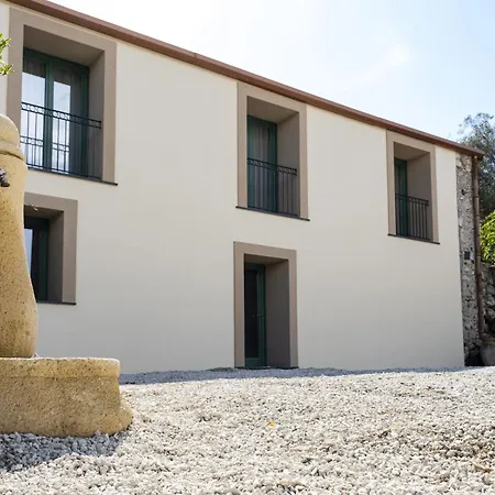 Alloggio per agriturismo Baglio Làuria *