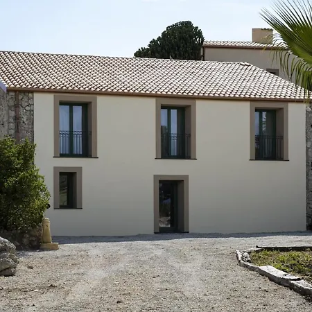 Baglio Lauria Farm stay *
